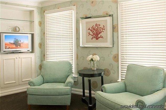 The Virginia And Cottages Cape May Room photo